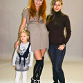 Ирина Забияка с юной актрисой проекта Дашей Богдановской и её мамой