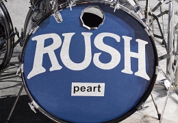 Барабанная установка Нила Пирта, барабанщика канадской прогрессив-группы Rush, продана на аукционе за 500 тысяч долларов