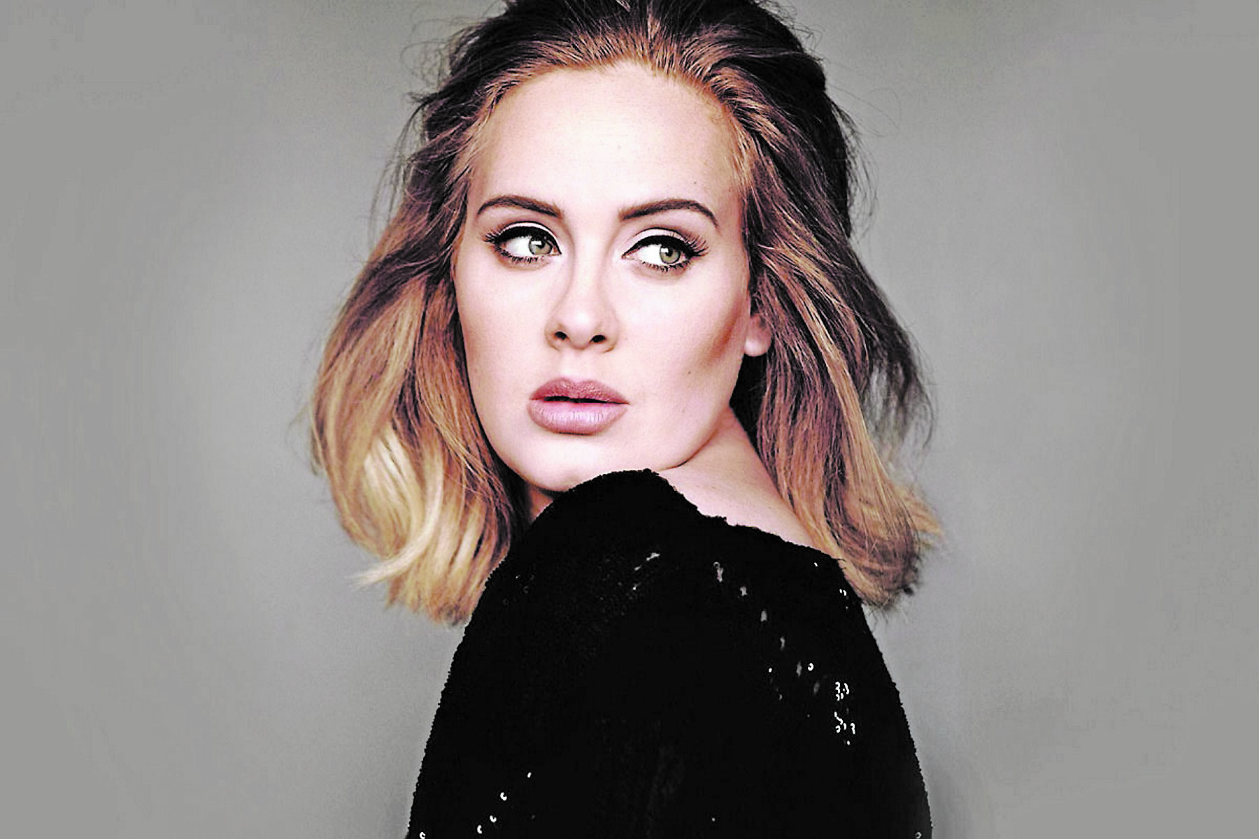  Adele ,    