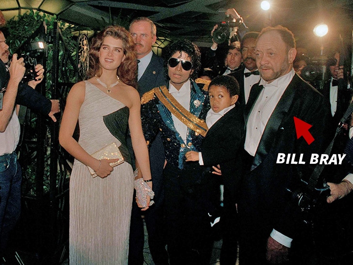Майкл Джексон и его телохранитель