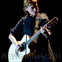 Диана Арбенина дала сольную акустику