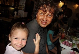 Рома Жуков с дочерью