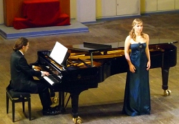 Mandy Fredrich и Rowan Hellier в Ярославле