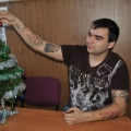 Поклонник Семенович с портретом артистки на руке OR9-P5fXrec.jpg