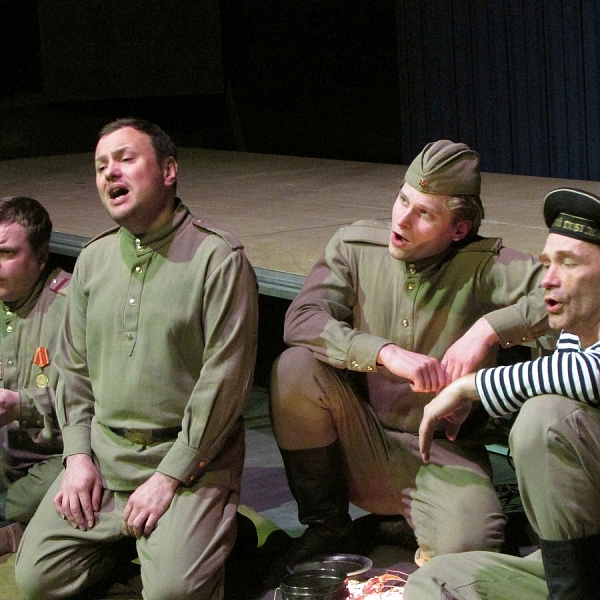 Военный вечер в театре Сац