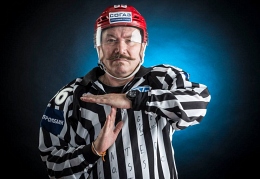 Владимир Бегунов стал хоккейным судьёй
