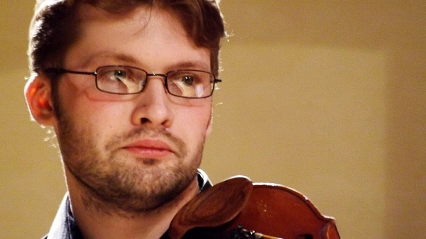 Кирилл Кравцов (скрипка-пикколо)