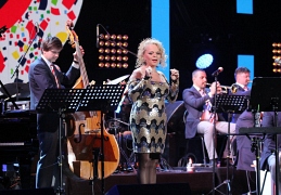 Лариса Долина и биг-бенд Игоря Бутмана на Koktebel Jazz Party 2015