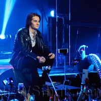 Mband, Arena