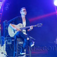 Mband, Arena