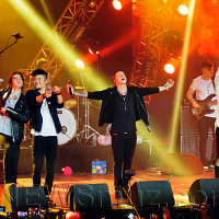 Mband, Arena