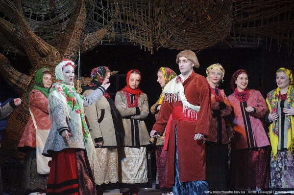 «Ночь перед Рождеством» в Киевском муниципальном
театре оперы и балета для детей и юношества