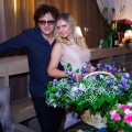 Рома Жуков с женой.jpg