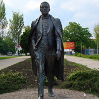 Пам'ятник Кобзону