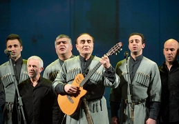 грузинский хор «Рустави» и корсиканский хор A Filetta