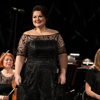 Гала-концерт «Viva opera» с участием Ильдара Абдразакова, Елены Стихиной и Олеси Петровой