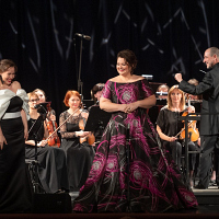 Гала-концерт «Viva opera» с участием Ильдара Абдразакова, Елены Стихиной и Олеси Петровой