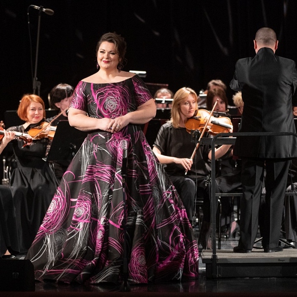 Гала-концерт «Viva opera» с участием Ильдара Абдразакова, Елены Стихиной и Олеси Петровой