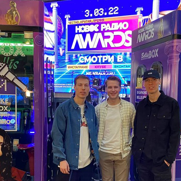 «Новое Радио» установило в Москве музыкальные боксы