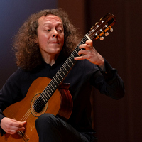 Дмитрий Илларионов