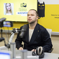 Кто не молод и не стар, тот «Суперстар», шутит Гогунский. Фото «Юмор FM»