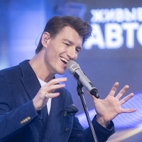 Алексей Воробьев рассказал, как спел с Лещенко