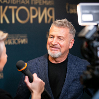 Леонид Агутин