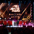 Юлианна Караулова выступила с Akmal'