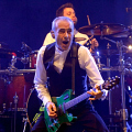 1 Britische-Rock-Band-Status-Quo-gastiert-auf-ihrer-The-Last-Night-Of-The-Eletrics-Abschiedstour-in