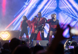 Ольгу Бузову встречали с восторгом