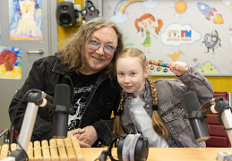 Дочь Николаева идет по его стопам