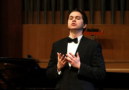 Баритон Артур Теплицкий