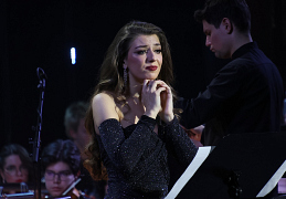 Сопрано Елизавета Нарсия