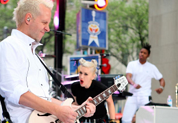 Гитарист группы No Doubt Том Дюмон объявил, что страдает от ранней стадии болезни Паркинсона