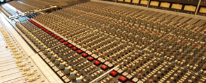 Karma Sound Studios. Пульт в главной студии