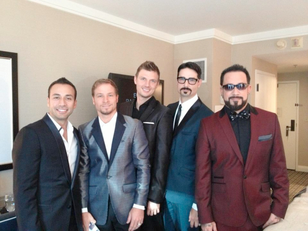 Backstreet-Boys-2012-suits-600x450.jpg