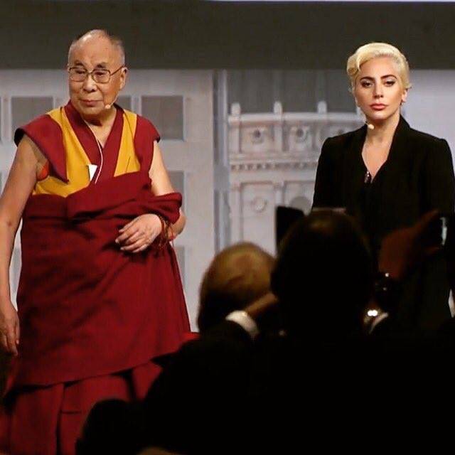 Леди Гага и далай-лама