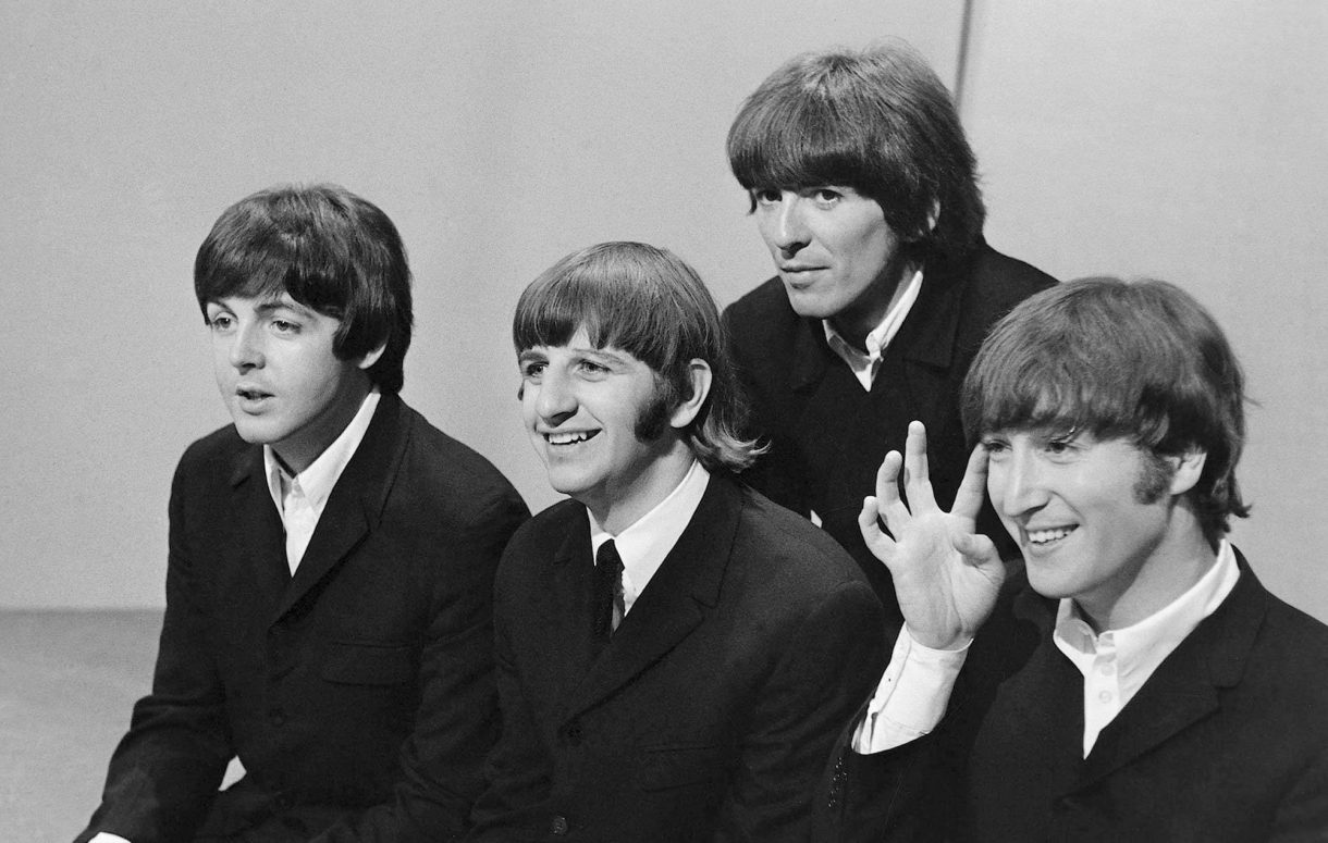 The Beatles на выступлении в 'Top Of The Pops' 1966 года