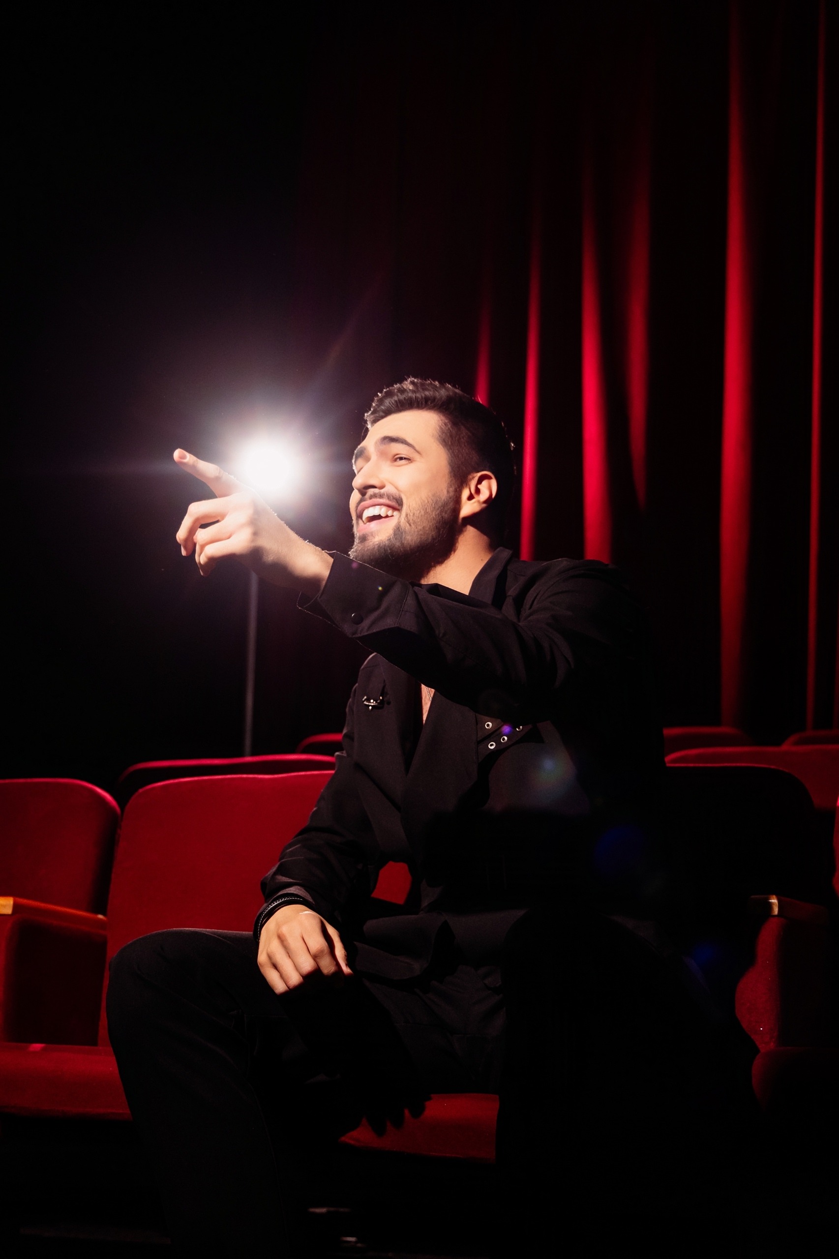 Vyacheslav Makarov has released a disco version of the track "Nevynosimaia"