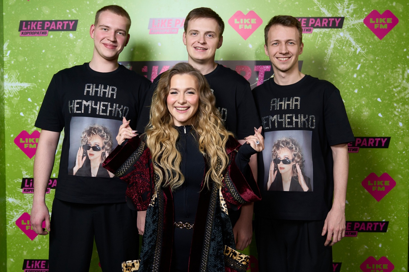 Анна Немченко объявила танцпол везде!