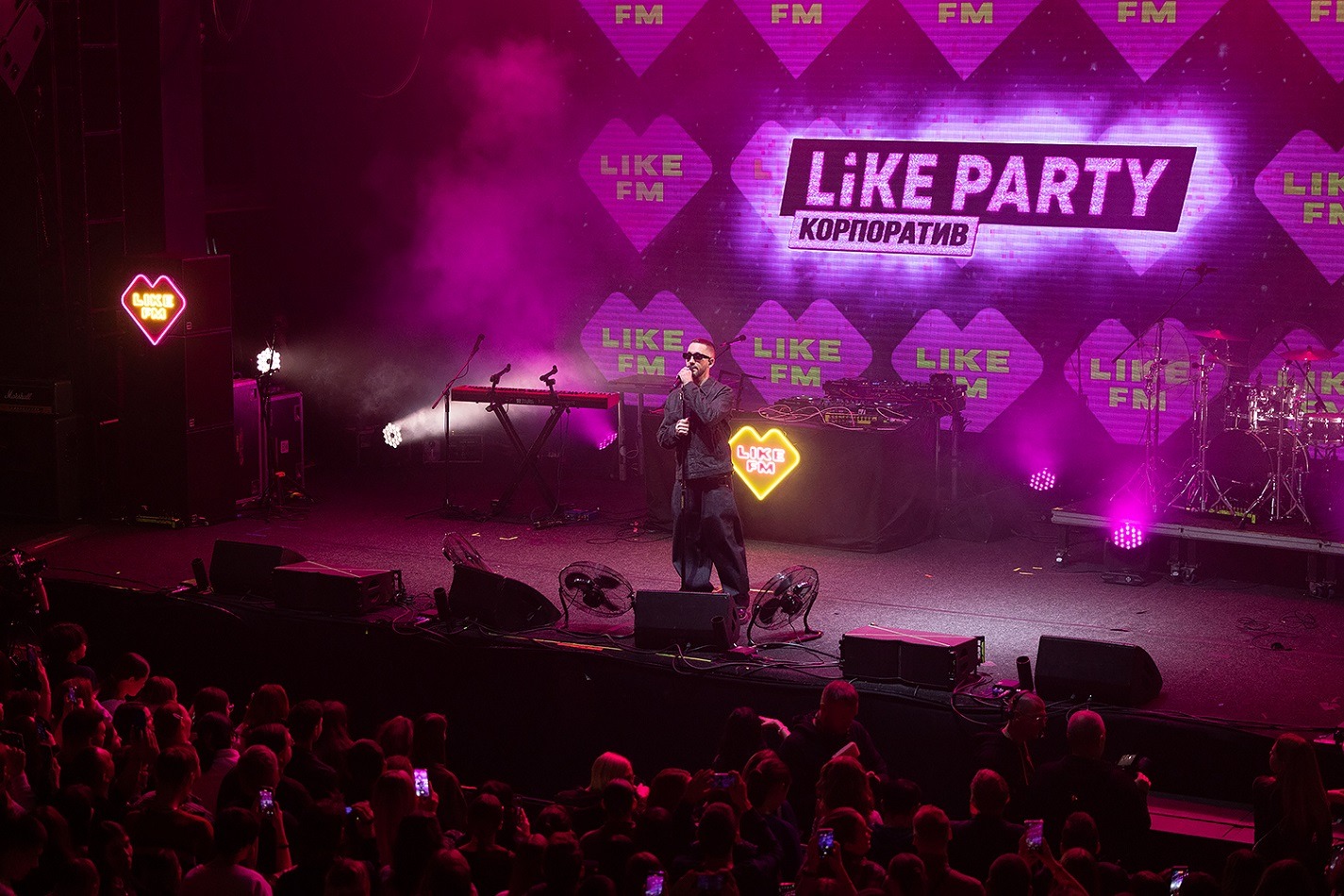 Сергей Приказчиков PIZZA добавил жару своими хитами