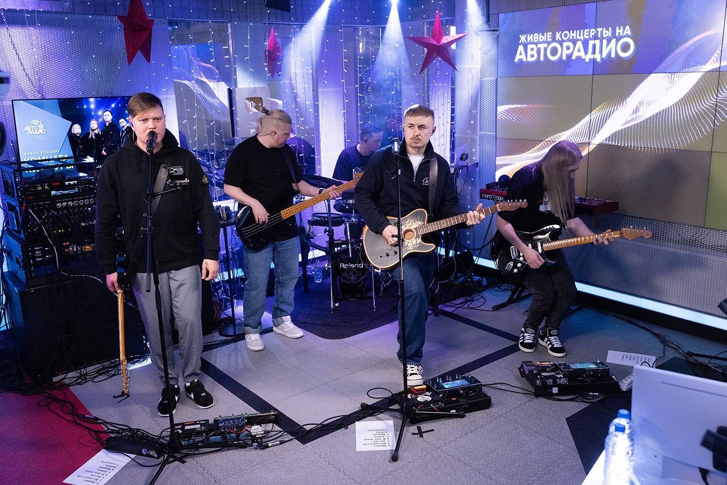 Музыканты исполнили на «Авторадио» свои главные хиты