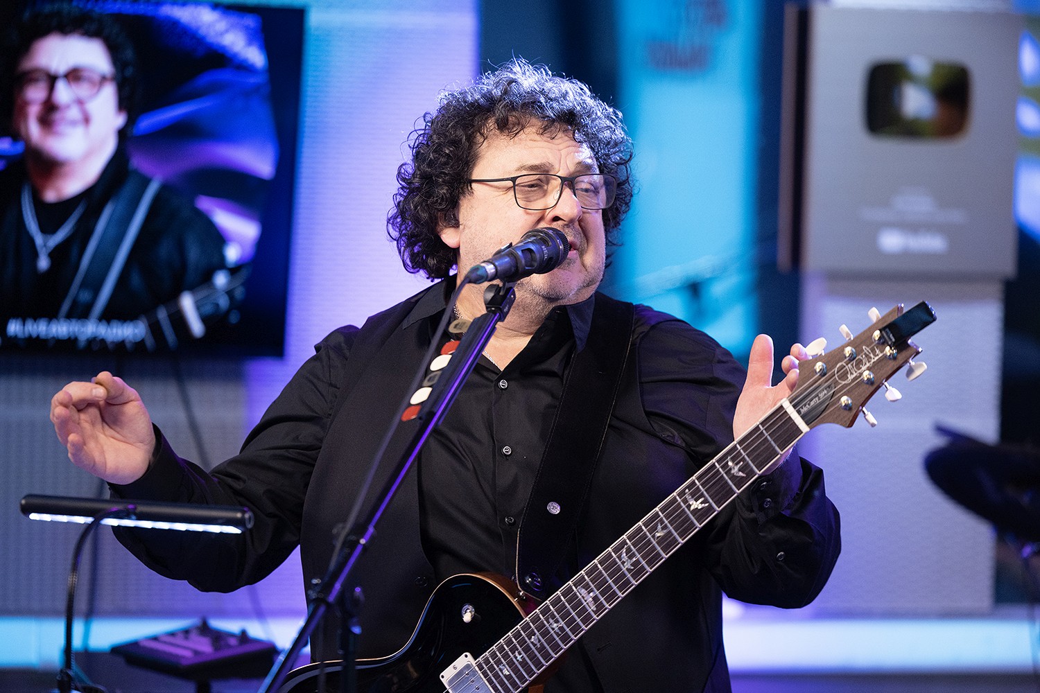 Игорь Саруханов